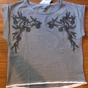 💙 Hudson Jeans embroidered cotton top 💙